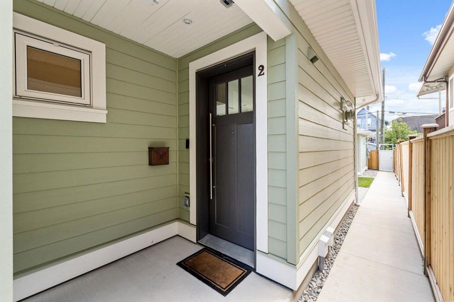 2 2528 Turner Street Vancouver, BC - 2