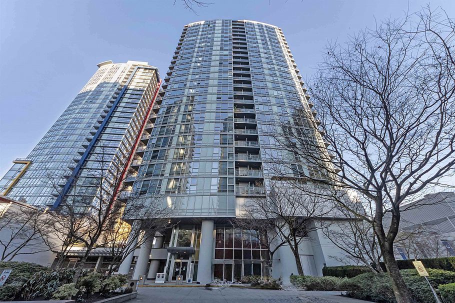 809 131 REGIMENT SQUARE, Vancouver BC V6B 1X6 Vancouver, BC - 1
