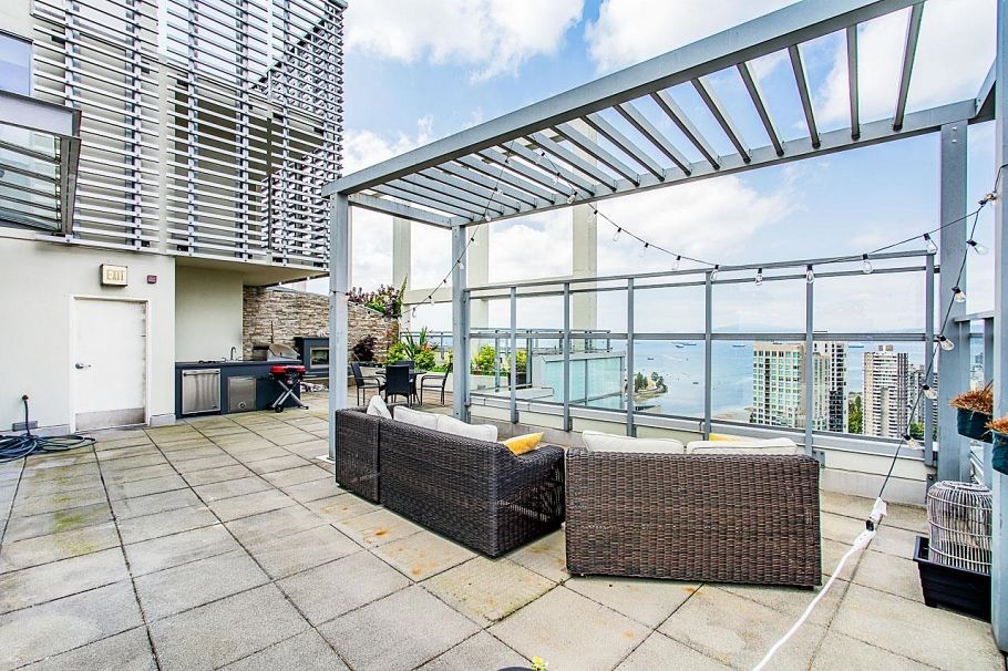 2901 1455 Howe Street Vancouver, BC - 4