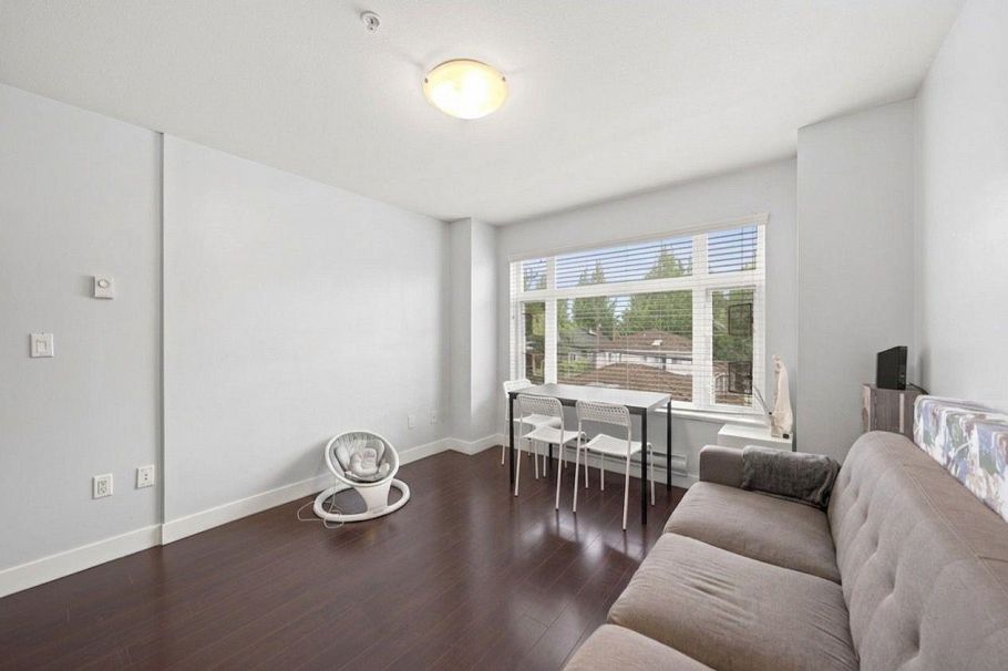 303 2745 E Hastings Street Vancouver, BC - 6