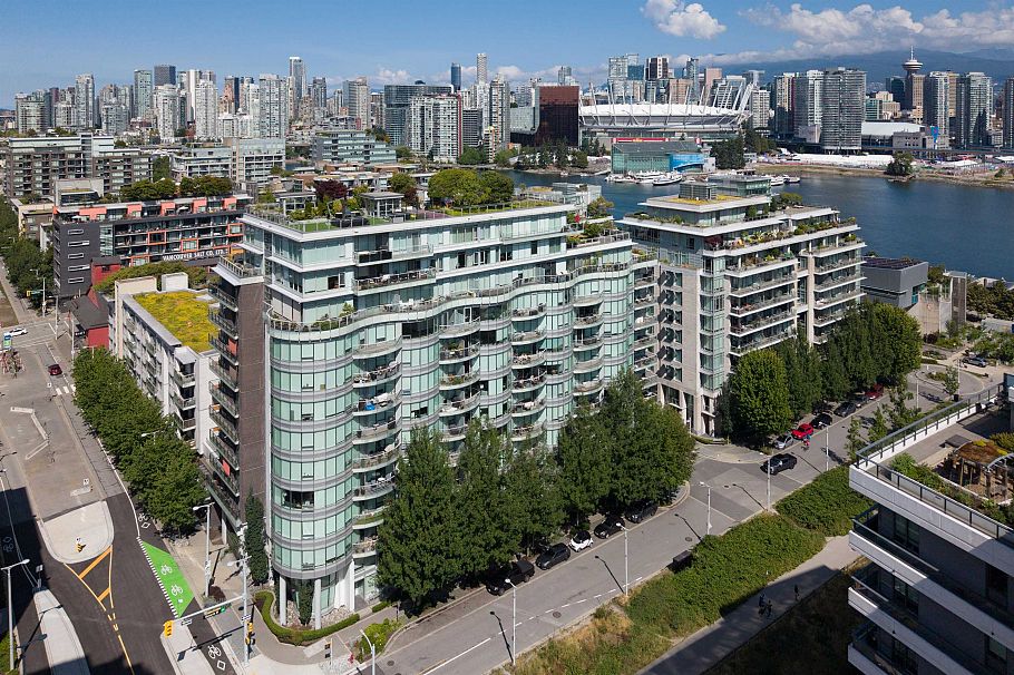1103 1661 Ontario Street Vancouver, BC - 1