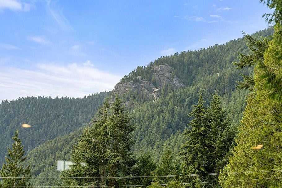 944 Clements Avenue North Vancouver, BC - 9