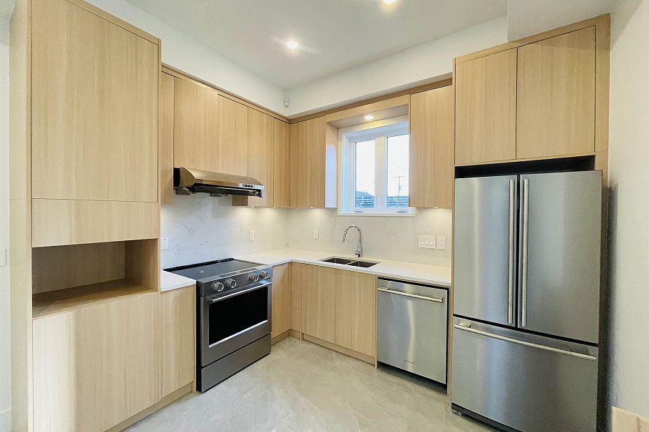 2450 Harrison Drive Vancouver, BC - 3
