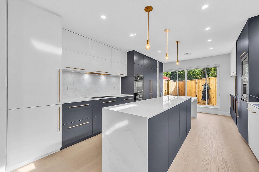 265 E Keith Road North Vancouver, BC - 7