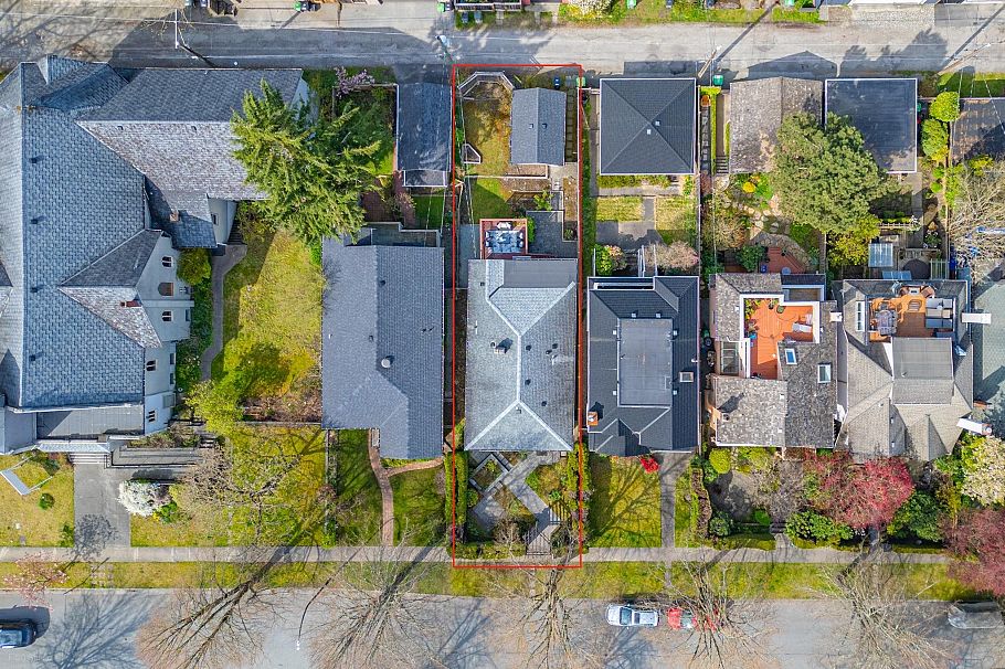 4377 W 12th Avenue Vancouver, BC - 34