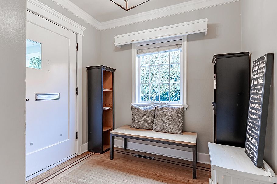 6713 Arbutus Street Vancouver, BC - 17