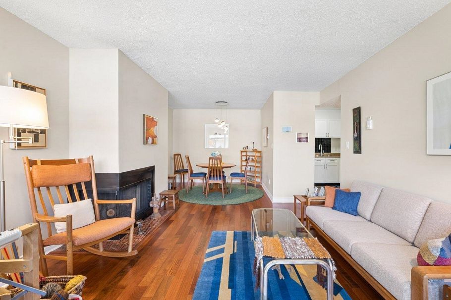 2419 W 1st Avenue Vancouver, BC - 30