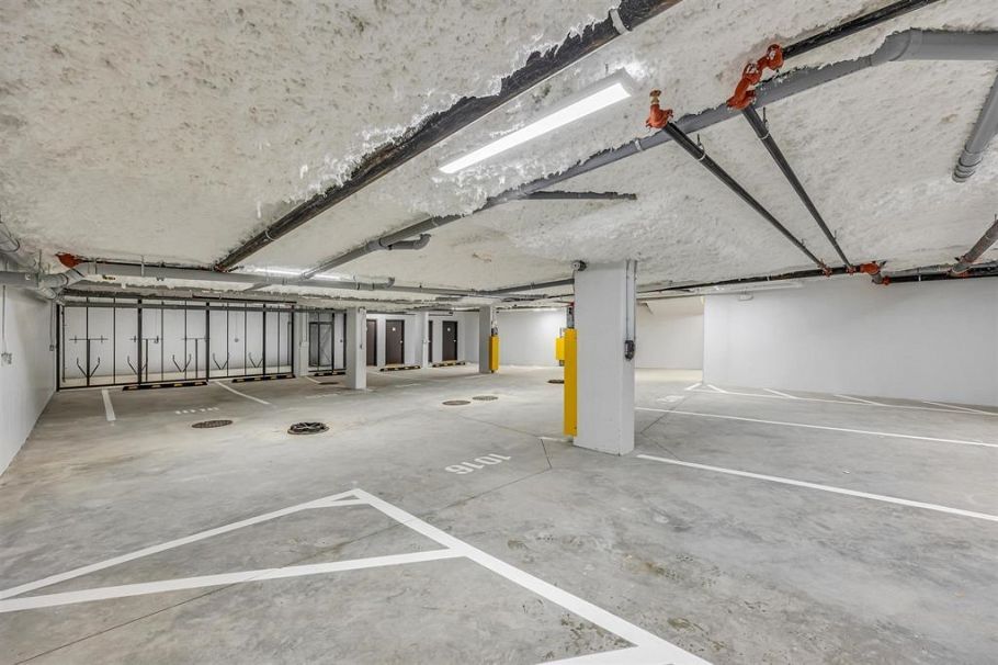 1016 W 52nd Avenue Vancouver, BC - 24
