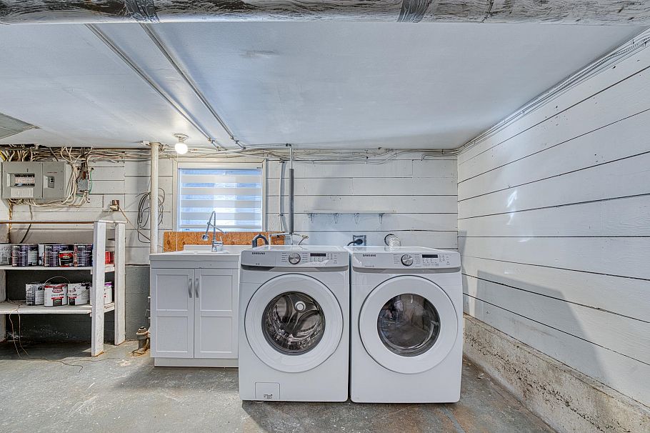 4377 W 12th Avenue Vancouver, BC - 31