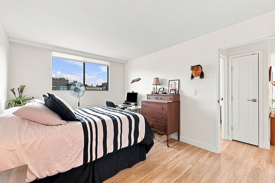 803 140 E Keith Road North Vancouver, BC - 26