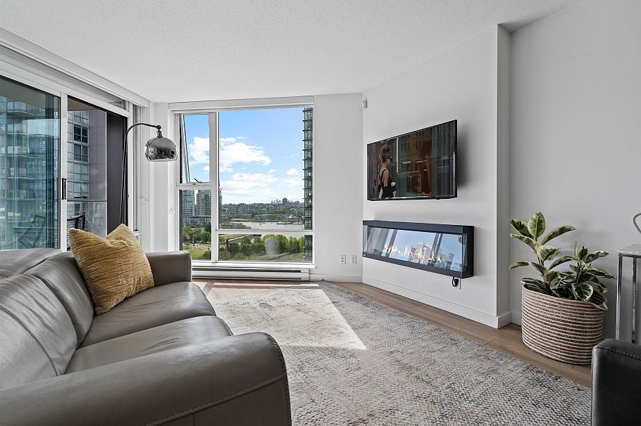 1207 455 Beach Crescent Vancouver, BC - 3