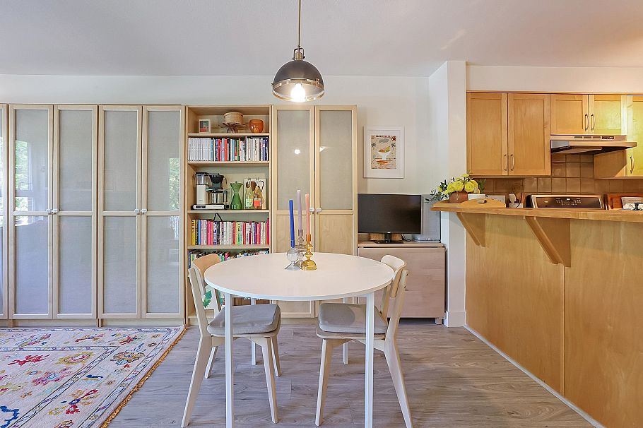 202 1858 W 5th Avenue Vancouver, BC - 5