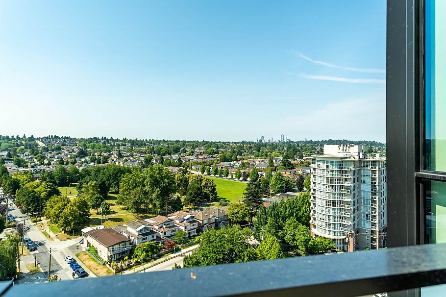 1302 3996 Dumfries Street Vancouver, BC - 24