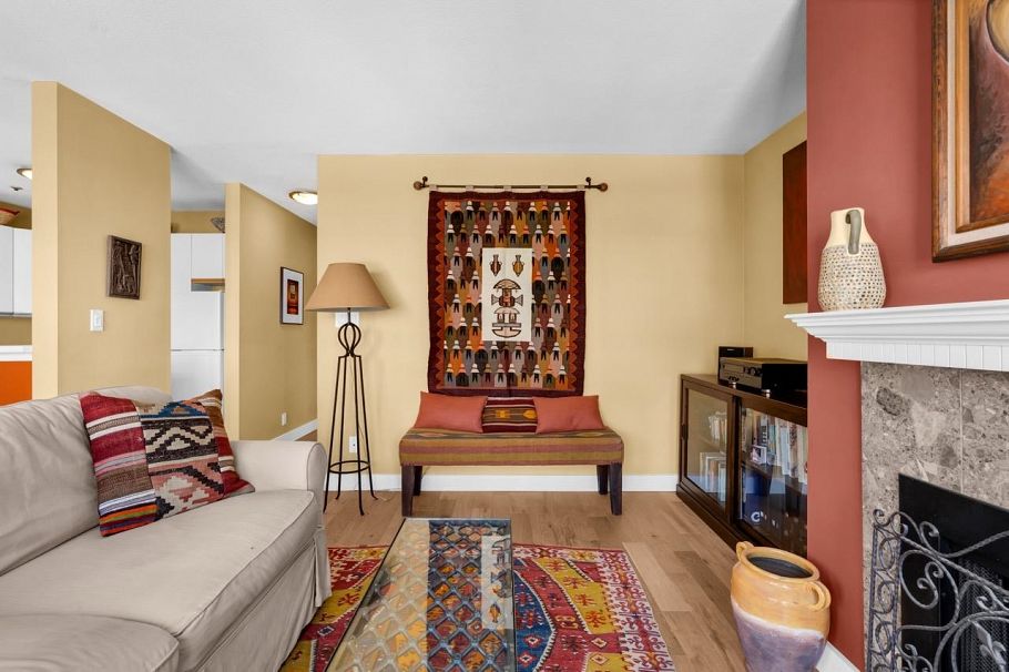 204 833 W 16th Avenue Vancouver, BC - 4