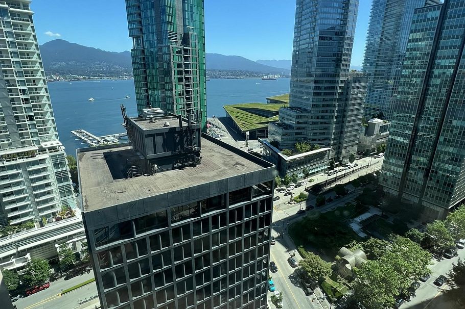 2321 1128 W Hastings Street Vancouver, BC - 9