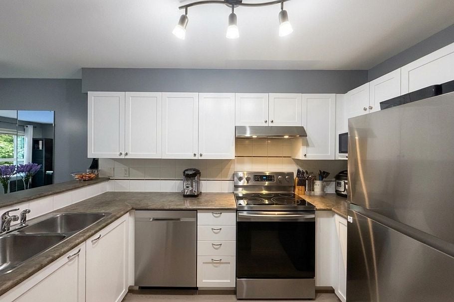 208 5355 Boundary Road Vancouver, BC - 8