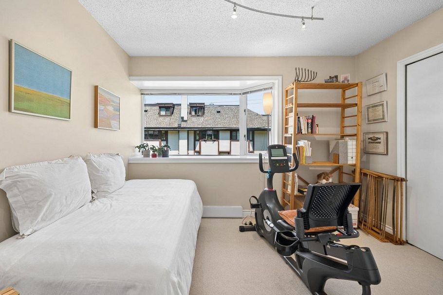 2419 W 1st Avenue Vancouver, BC - 8