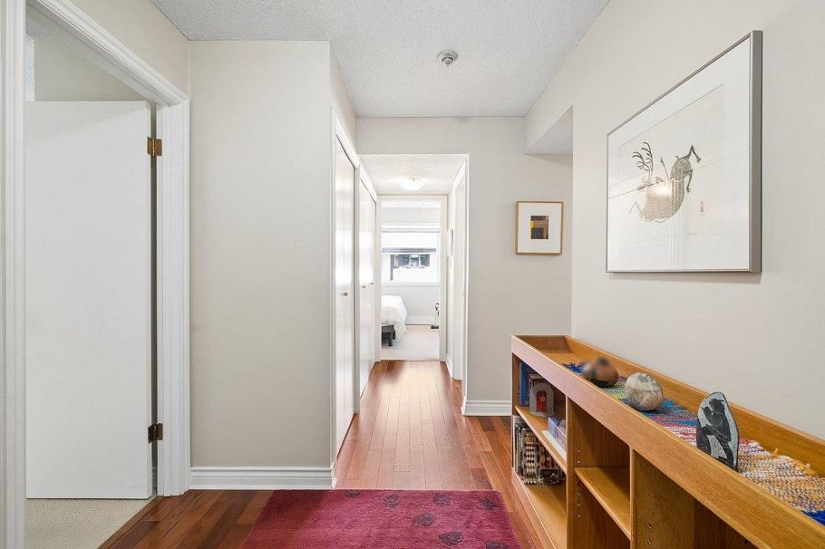 2419 W 1st Avenue Vancouver, BC - 10