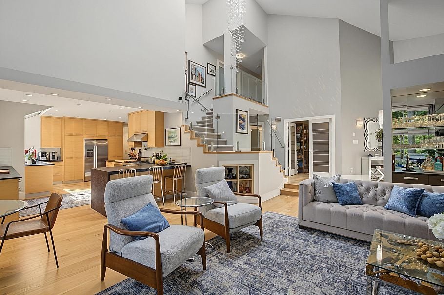 20 1900 Indian River Crescent North Vancouver, BC - 4
