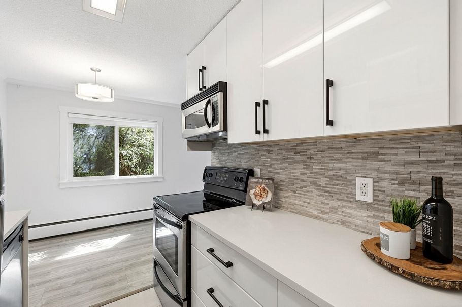 112 211 W 3rd Street North Vancouver, BC - 9