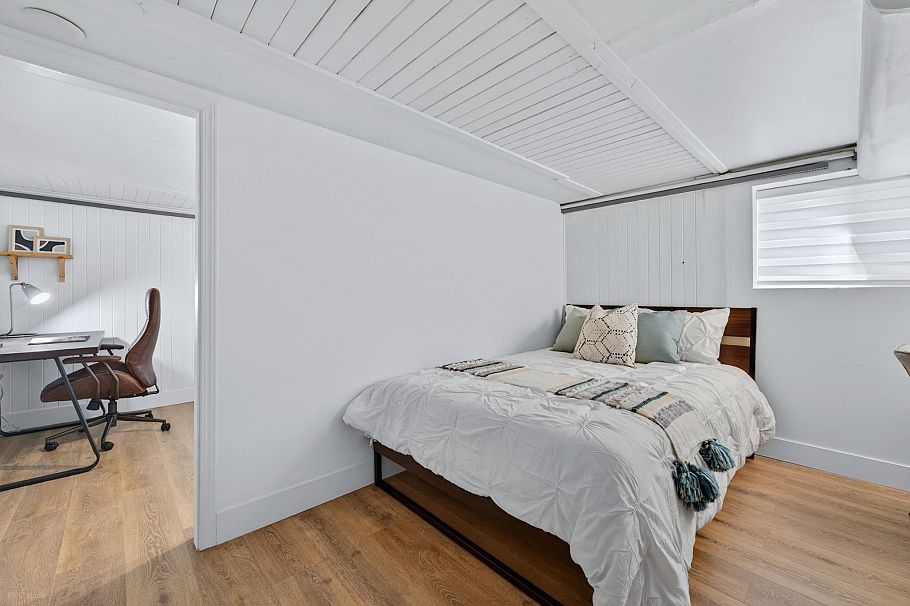 4377 W 12th Avenue Vancouver, BC - 27