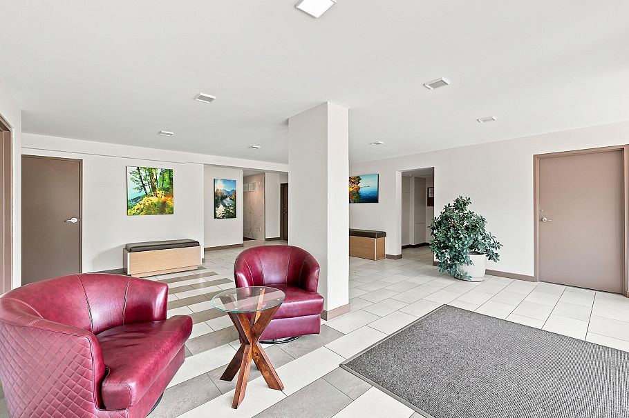 803 140 E Keith Road North Vancouver, BC - 4