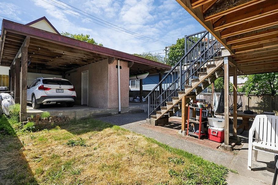 442 E 10th Avenue Vancouver, BC - 9