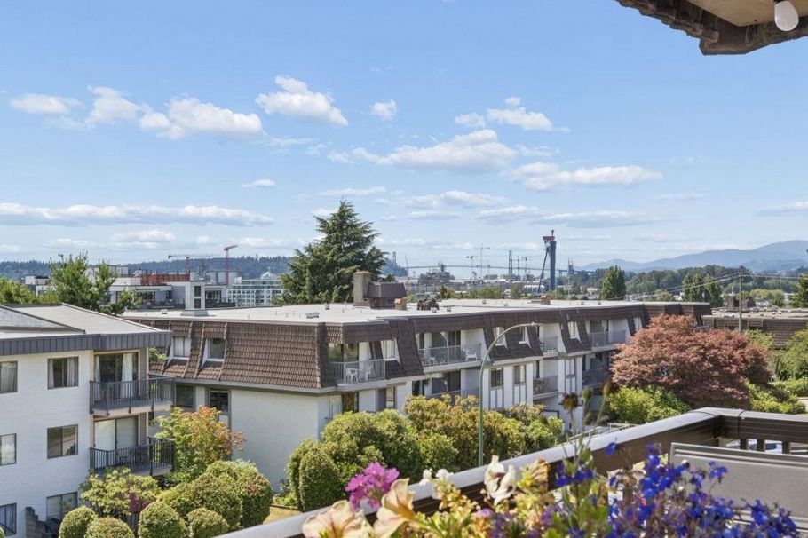 304 252 W 2nd Street North Vancouver, BC - 18