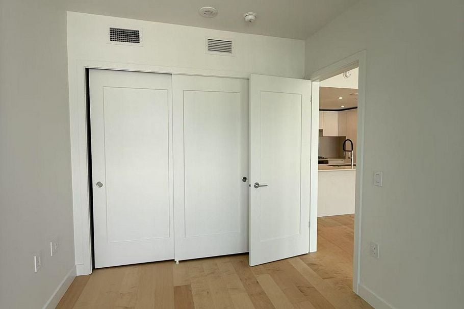 907 135 13th Street E North Vancouver, BC - 14