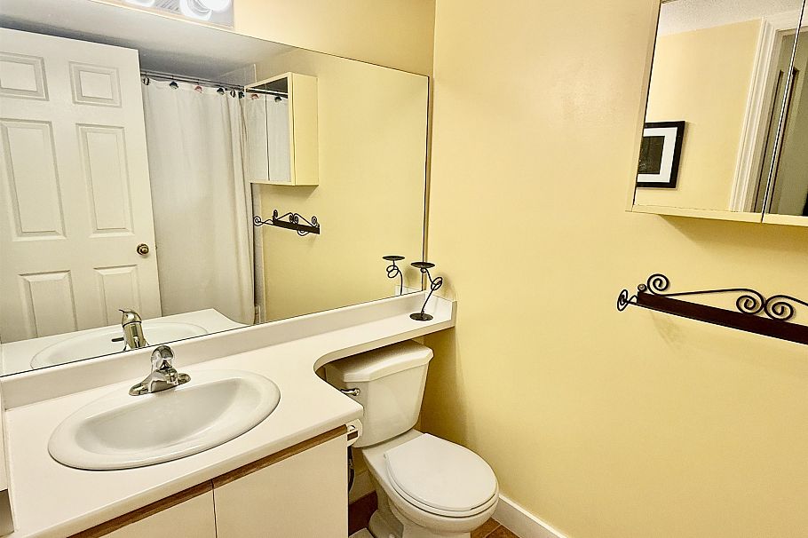 204 833 W 16th Avenue Vancouver, BC - 12