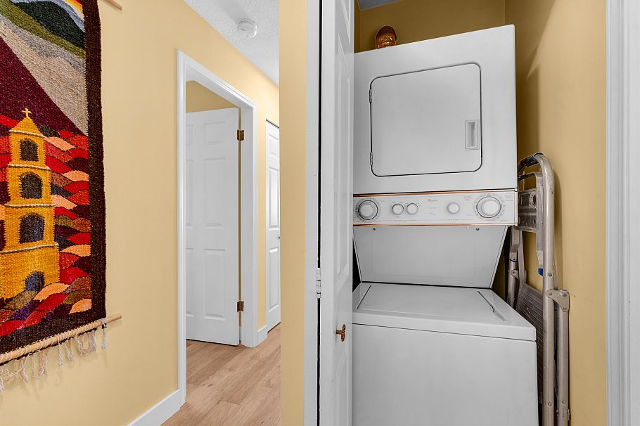 204 833 W 16th Avenue Vancouver, BC - 14
