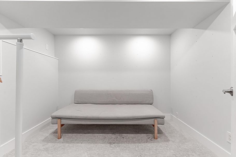 6713 Arbutus Street Vancouver, BC - 5