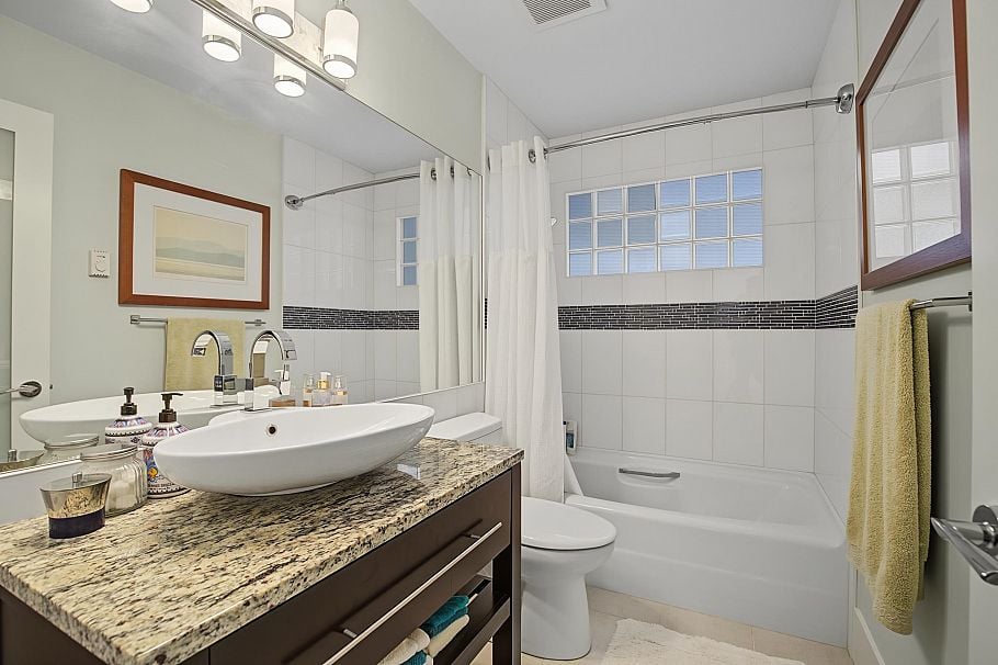 20 1900 Indian River Crescent North Vancouver, BC - 28