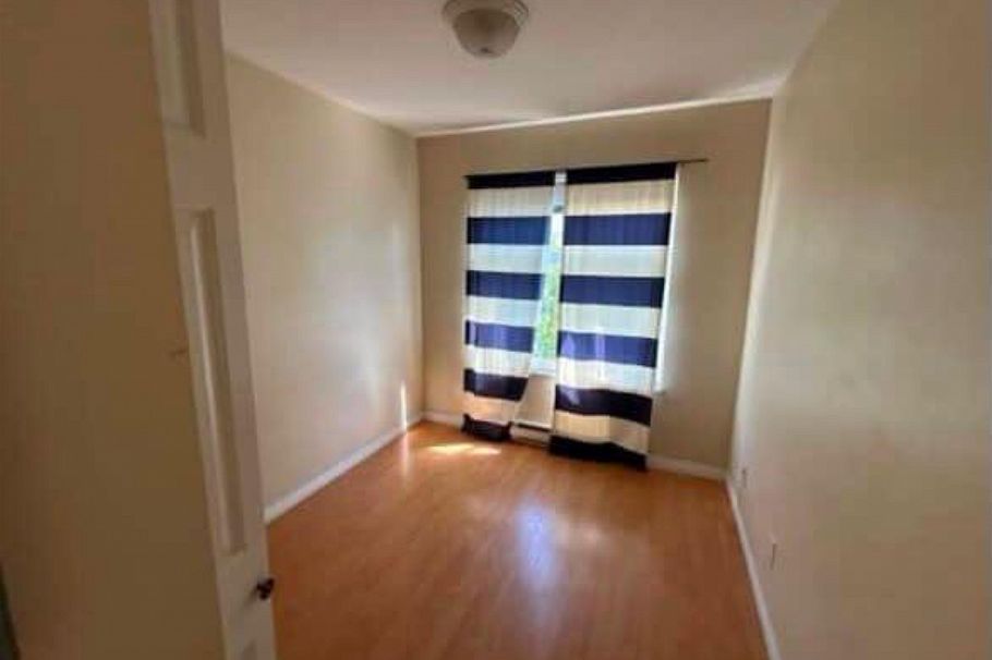 401 1099 W 71st Avenue Vancouver, BC - 4