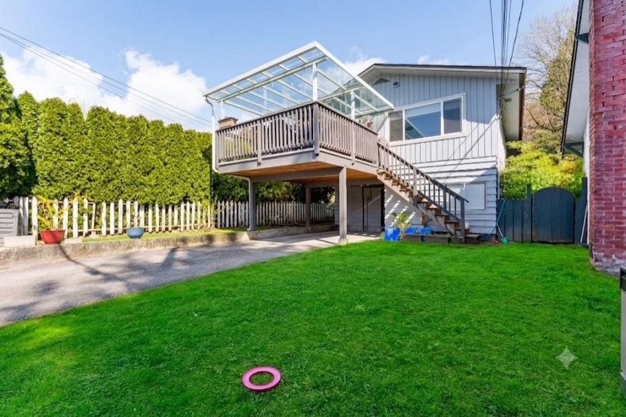 1949 Mahon Avenue North Vancouver, BC - 17