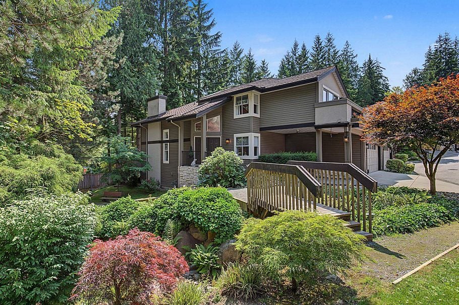 20 1900 Indian River Crescent North Vancouver, BC - 34