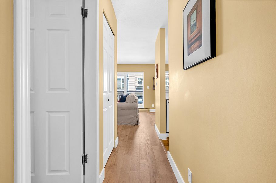 204 833 W 16th Avenue Vancouver, BC - 13