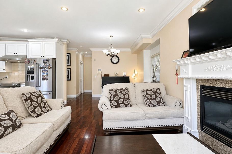 8318 Fremlin Street Vancouver, BC - 9