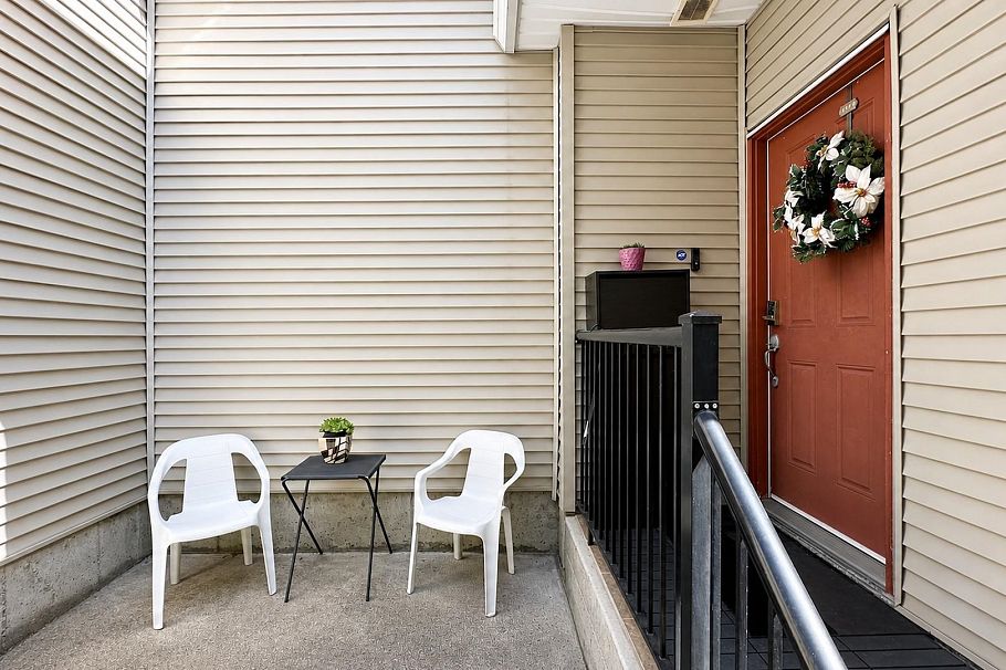 8318 Fremlin Street Vancouver, BC - 2