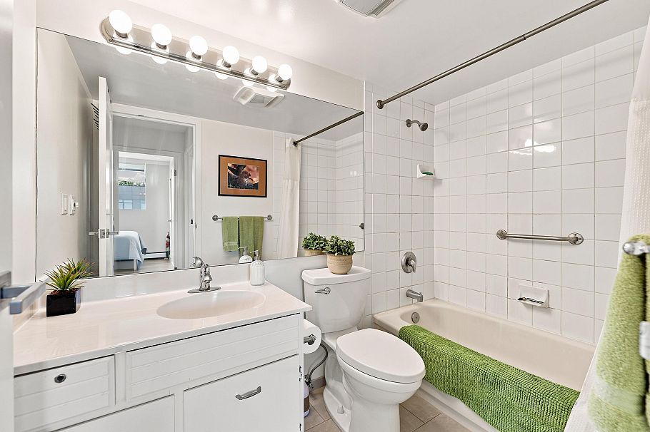 803 140 E Keith Road North Vancouver, BC - 27