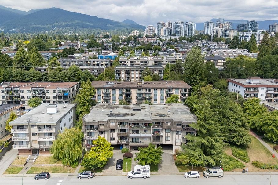 304 252 W 2nd Street North Vancouver, BC - 28