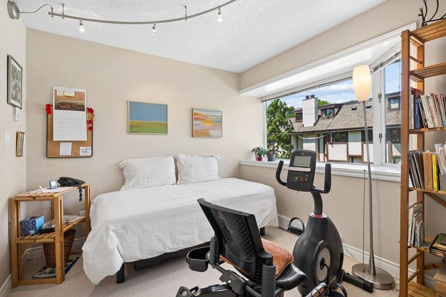 2419 W 1st Avenue Vancouver, BC - 15