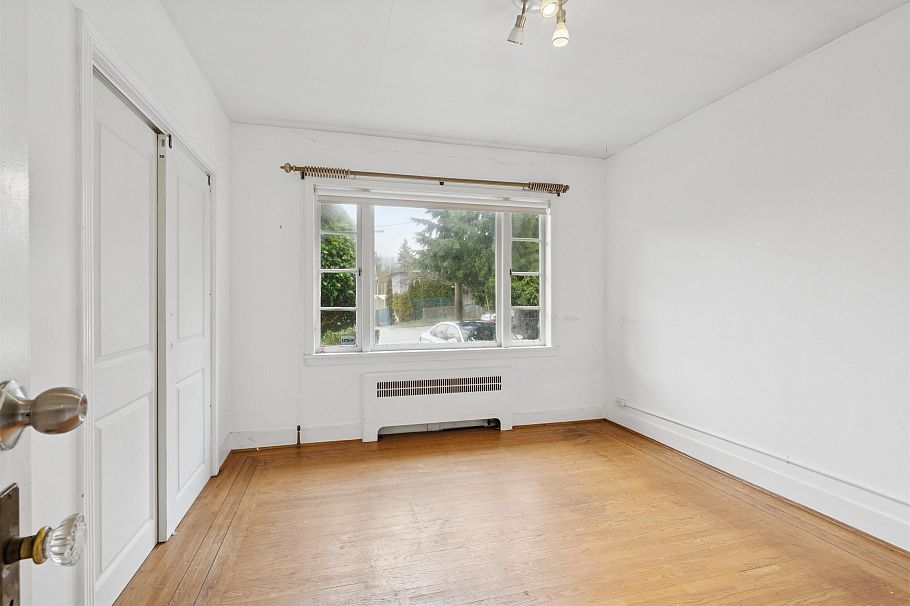1830 W 33rd Avenue Vancouver, BC - 14