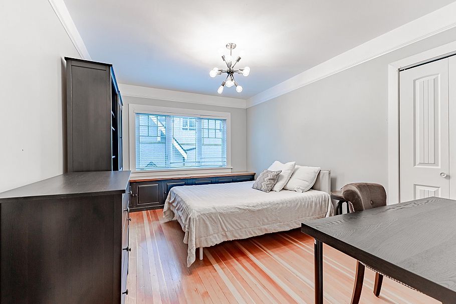 6713 Arbutus Street Vancouver, BC - 16