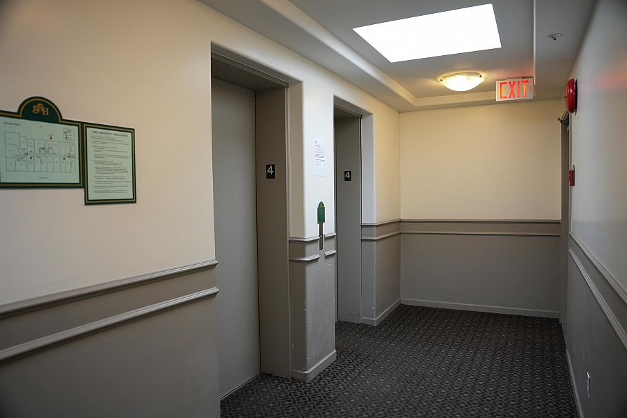 418 6475 E Chester Street Street Vancouver, BC - 3