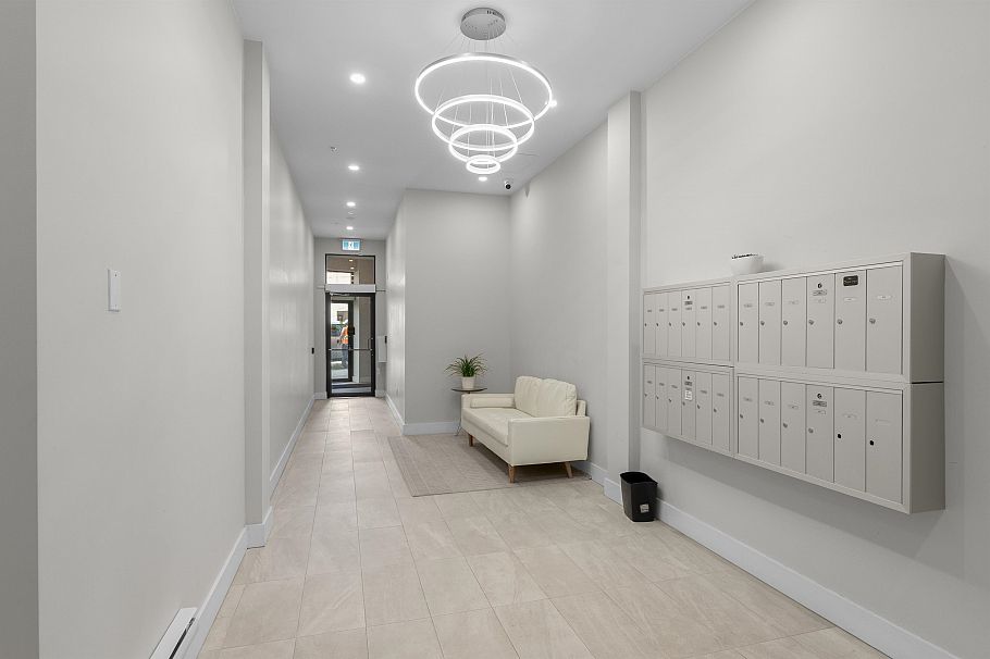207 3050 Kingsway Vancouver, BC - 32