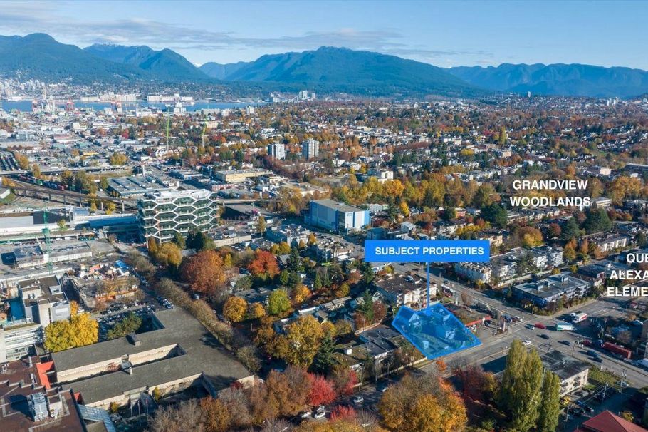 1237 E Broadway Vancouver, BC - 3