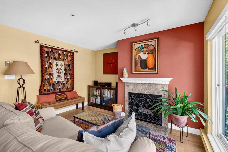 204 833 W 16th Avenue Vancouver, BC - 2