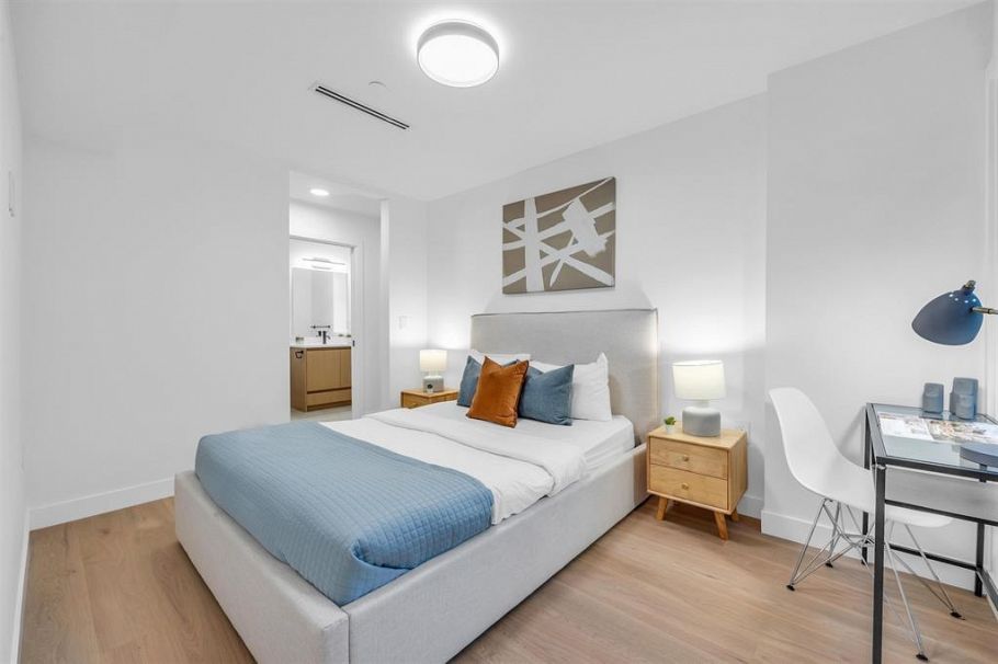 1016 W 52nd Avenue Vancouver, BC - 15