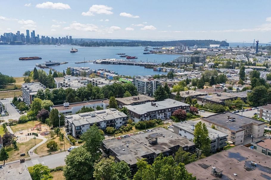 304 252 W 2nd Street North Vancouver, BC - 29